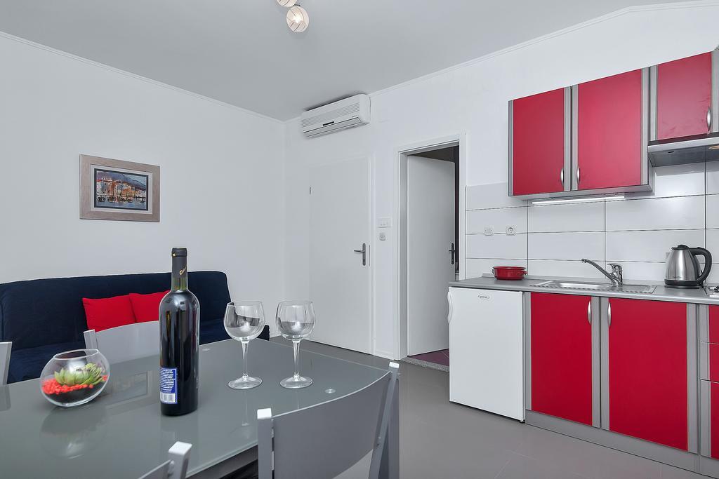 Apartments Smiljka Makarska Eksteriør bilde